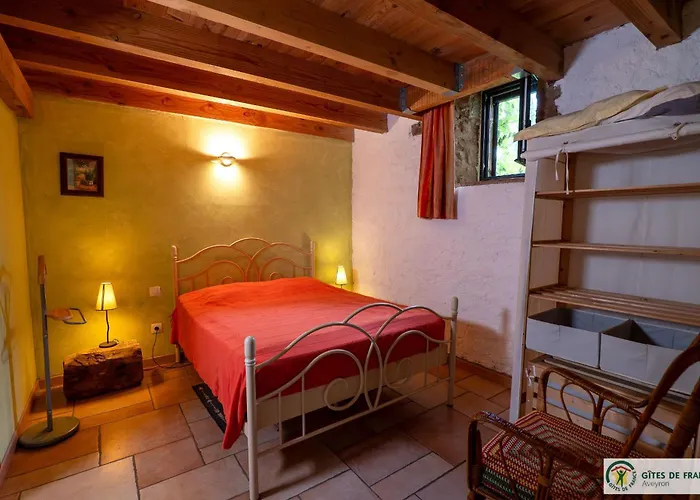 بيت للعطل Le De Izaire *