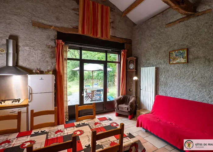 بيت للعطل Le De Izaire