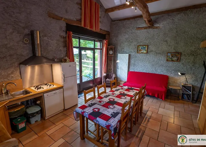 Le De Izaire بيت للعطل *