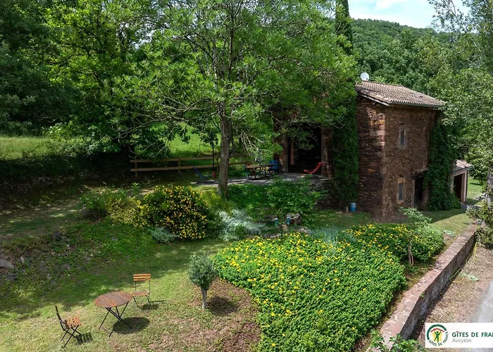 Le De Izaire بيت للعطل Saint-Izaire