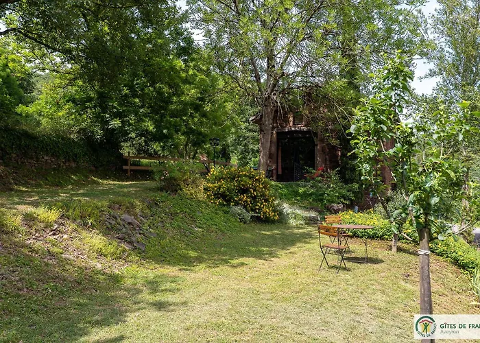 Le De Izaire * Saint-Izaire