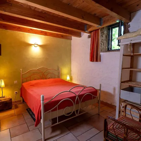 Ferienhaus Le De Izaire *